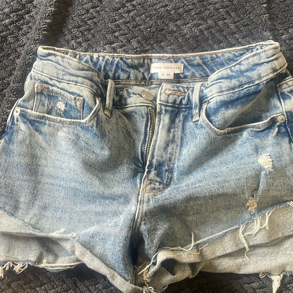 Good American Jean shorts 2/26